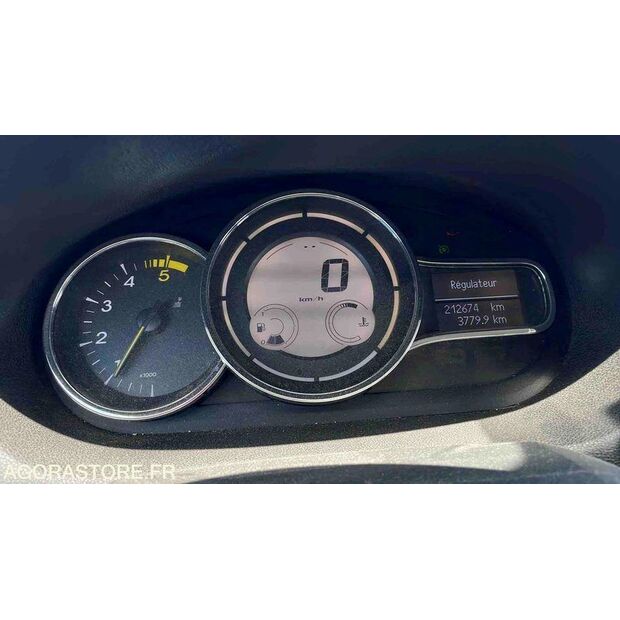2015 Renault Megane-47993780