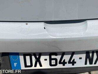 2015-renault-megane-1465122-47993781