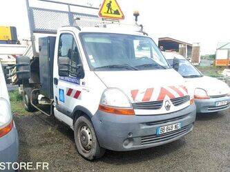 2010-renault-master-1465124-47993818
