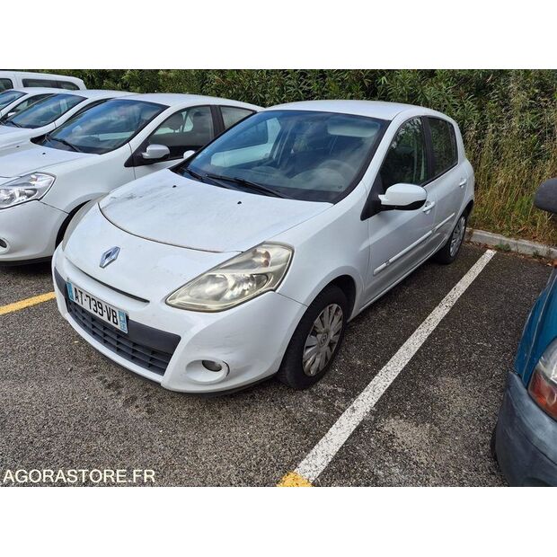 2010 Renault Clio-47993874