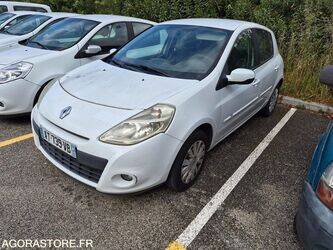 2010-renault-clio-1465125-47993874