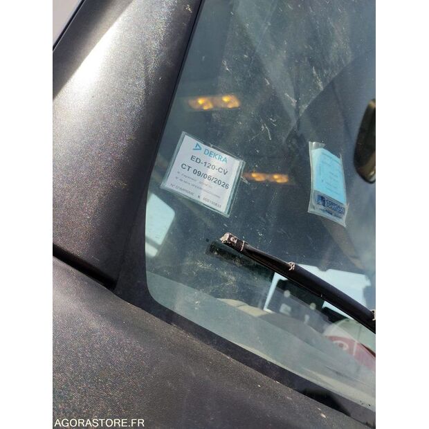 2016 Renault C-47994034