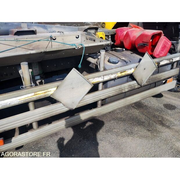 2016 Renault C-47994035