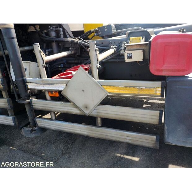 2016 Renault C-47994041