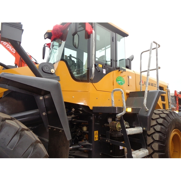 2025 SDLG L956F-47996969