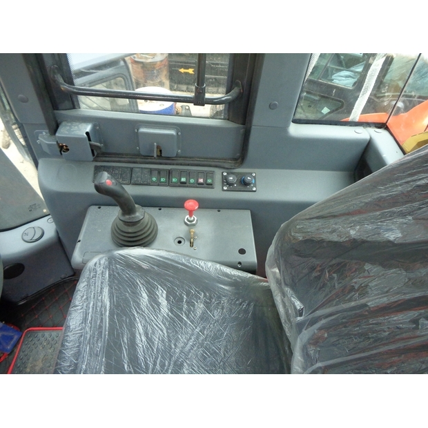 2025 SDLG L956F-47996974