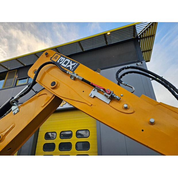 2025 جيه سي بي 3DX XTRA-47997778