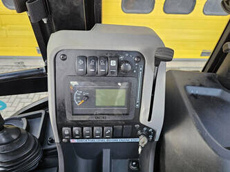 2025-jcb-3dx-xtra-47997790