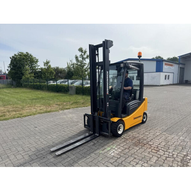 2012 جنجهينريتش EFG320-47999494