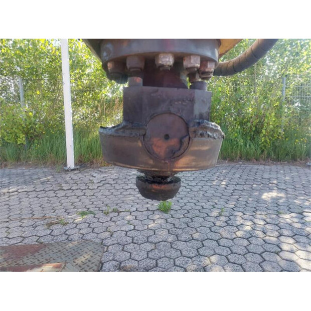 2015 CATRACOM SAN 40L-48000327