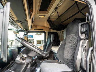 2021-mercedes-benz-actros-1842-ls-48000430
