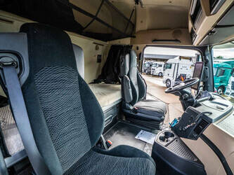 2021-mercedes-benz-actros-1842-ls-48000441