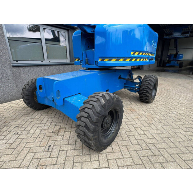 2000 Genie S45-48000776