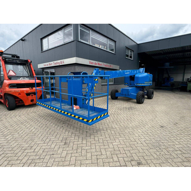 2000 Genie S45-48000777