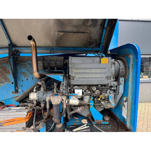 2000 Genie S45-48000781