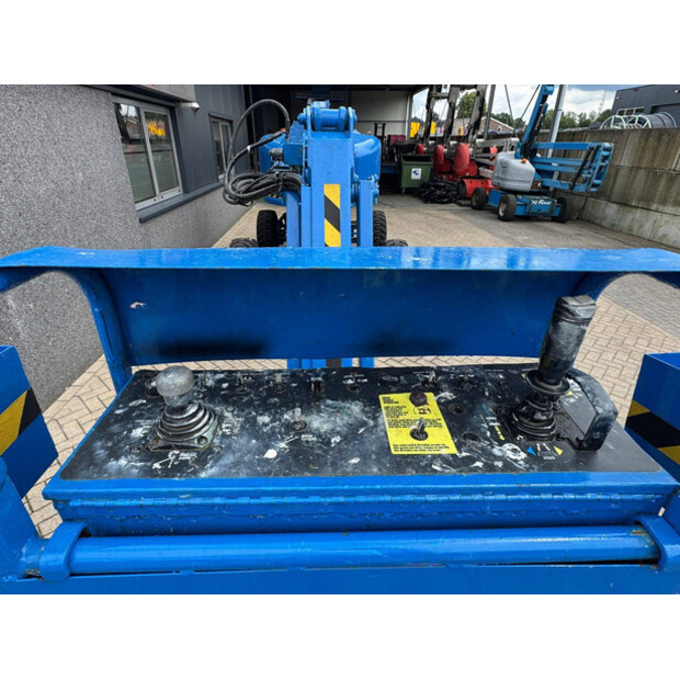 2000 Genie S45-48000784