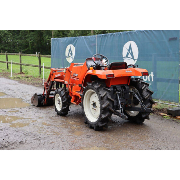 KUBOTA Saturn X-20-48001954