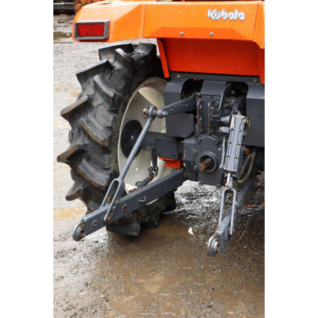 KUBOTA Saturn X-20-48001968