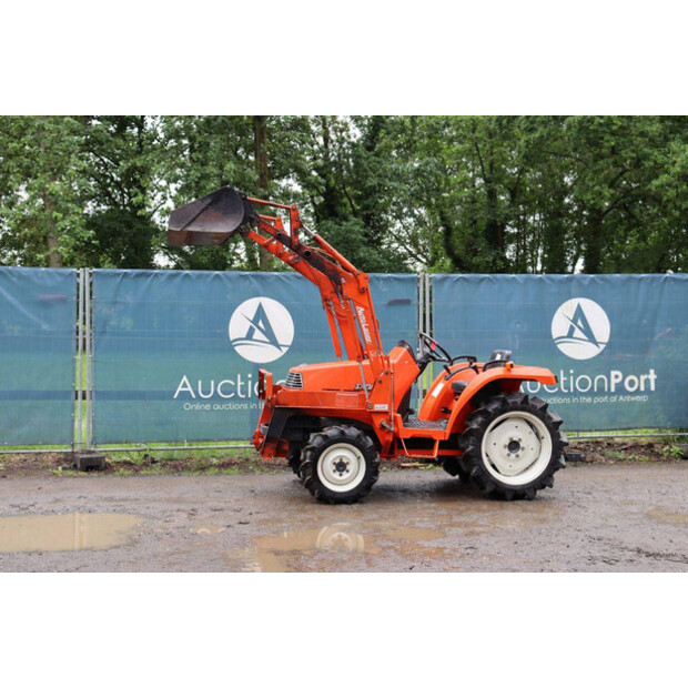 KUBOTA Saturn X-20-48001985