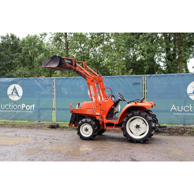 KUBOTA Saturn X-20-48001987