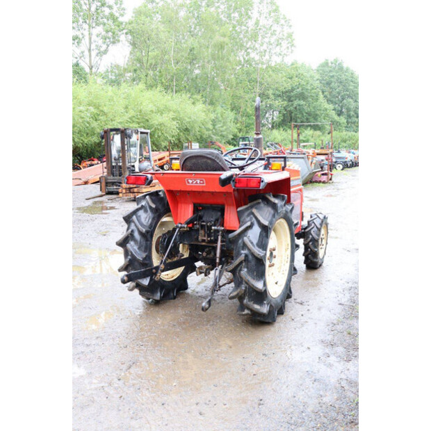 YANMAR F20D-48002461