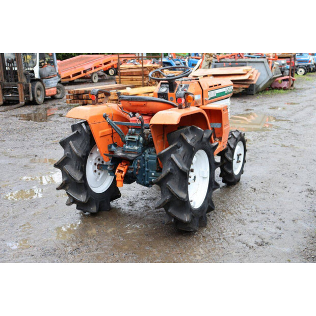 KUBOTA B1402DT-48002941
