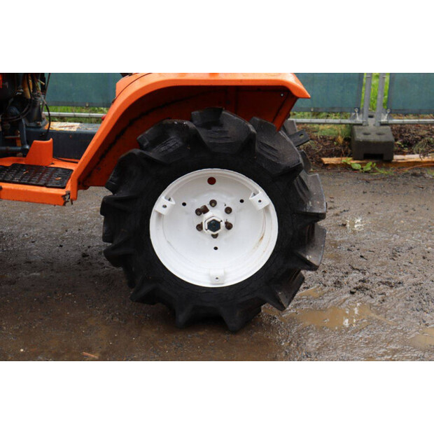 KUBOTA B1402DT-48002950
