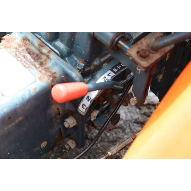 KUBOTA B1402DT-48002960