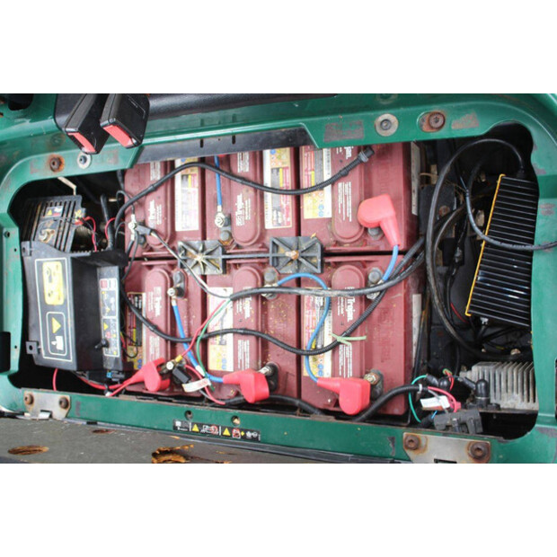 2019 EZ-GO RXV-48003313