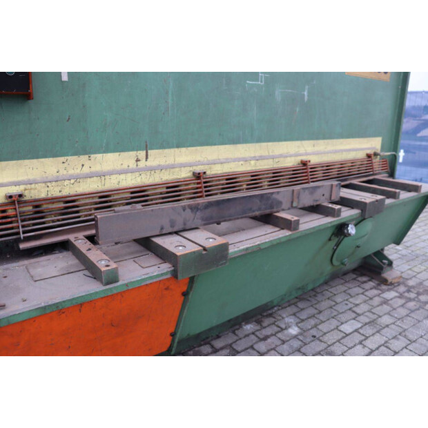 1984 Haco TS 3012-48003740