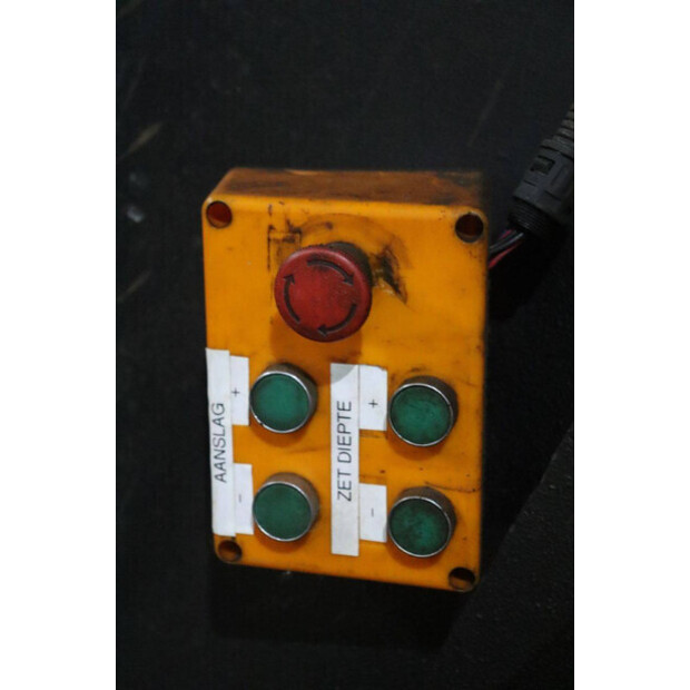 2010 Shandong WF67Y-48003779