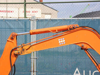 hitachi-ex18-2-1465342-48005974