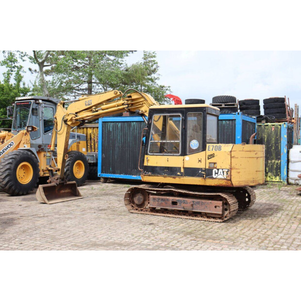 Caterpillar E70B-48007536