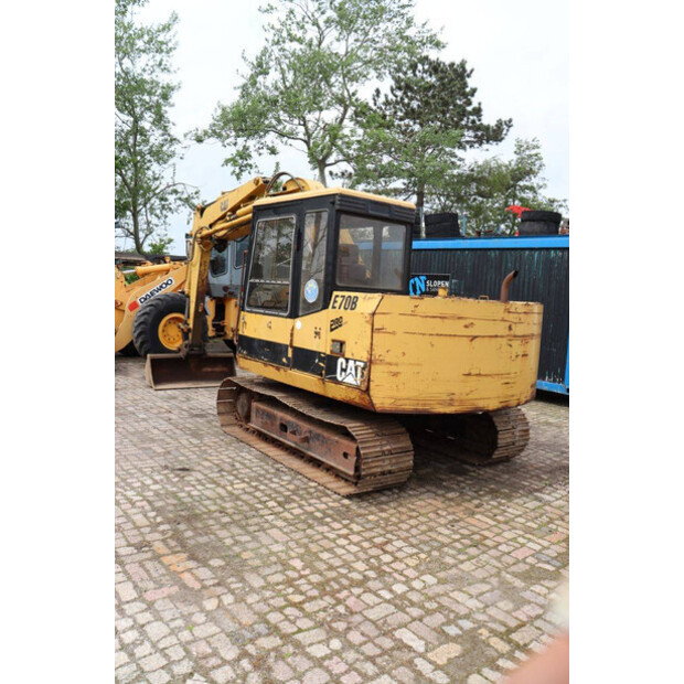 Caterpillar E70B-48007537