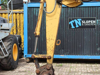 caterpillar-e70b-1465387-48007542
