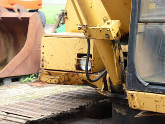 caterpillar-e70b-1465387-48007550