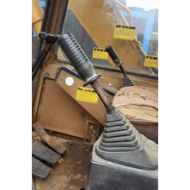 Caterpillar E70B-48007570