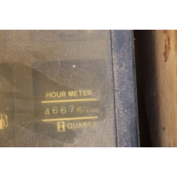 Caterpillar E70B-48007573