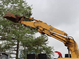 caterpillar-e70b-1465387-48007579