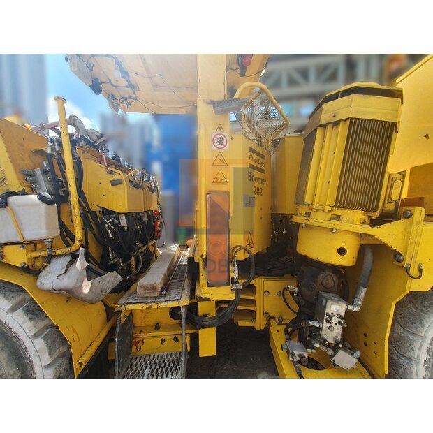 2011 اطلس كوبكو BOOMER 282-48020302