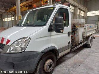 2010-iveco-65c18-1465683-48024340