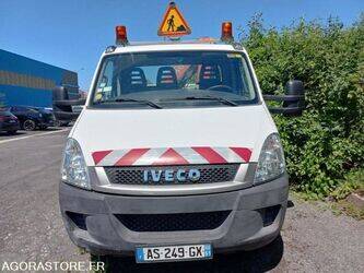 2010-iveco-65c18-1465683-48024355