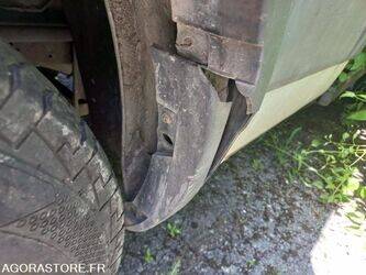 2010-iveco-65c18-1465683-48024359