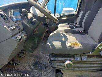 2010-iveco-65c18-1465683-48024361