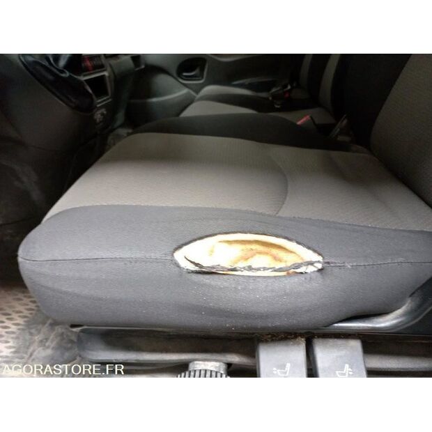 2010 Iveco 65C18-48024373