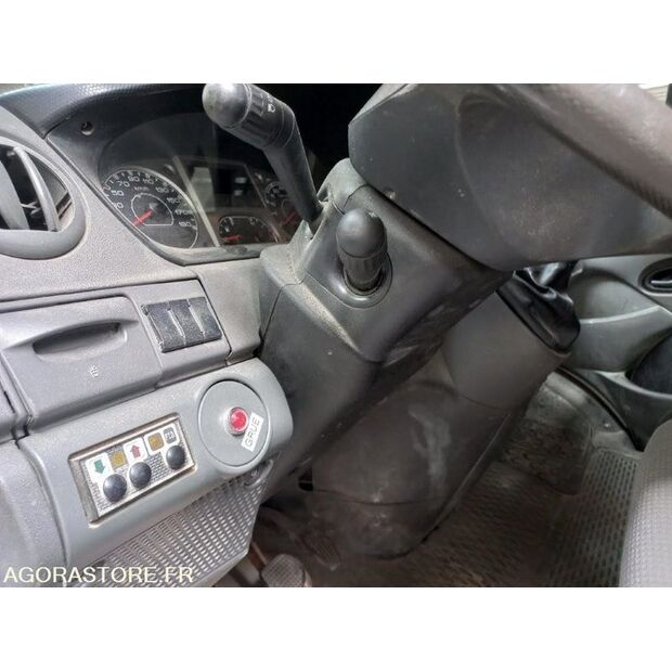 2010 Iveco 65C18-48024375