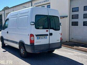 2010-renault-master-1465695-48024736