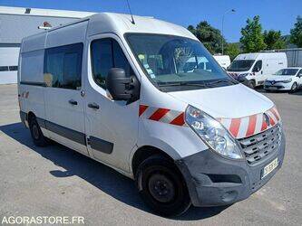 2013-renault-master-1465696-48024758