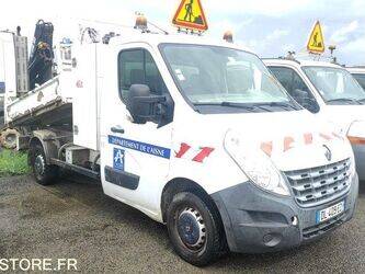 2014-renault-master-1465115-48024943