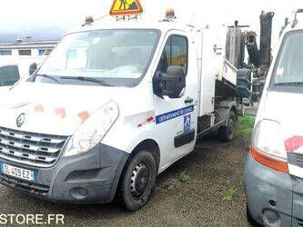 2014-renault-master-1465115-48024945